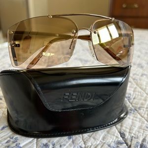Fendi Sunglasses With Fendi Case